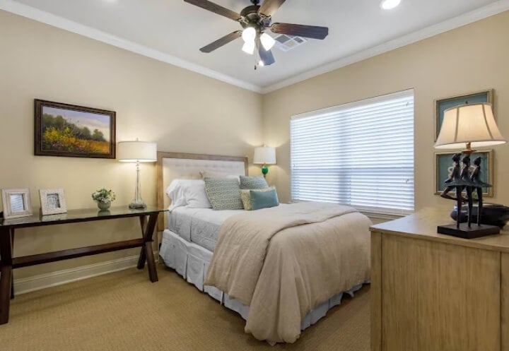 Spacious One-Bedroom Area for Seniors in Skilled Nursing Facility Spacious One-Bedroom Area for Seniors in Skilled Nursing Facility